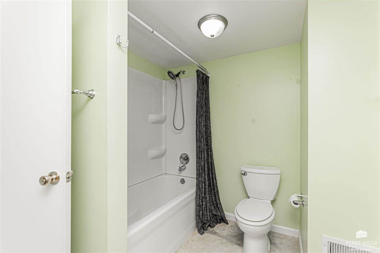 510 Coronado Drive, Junction City, KS 66441