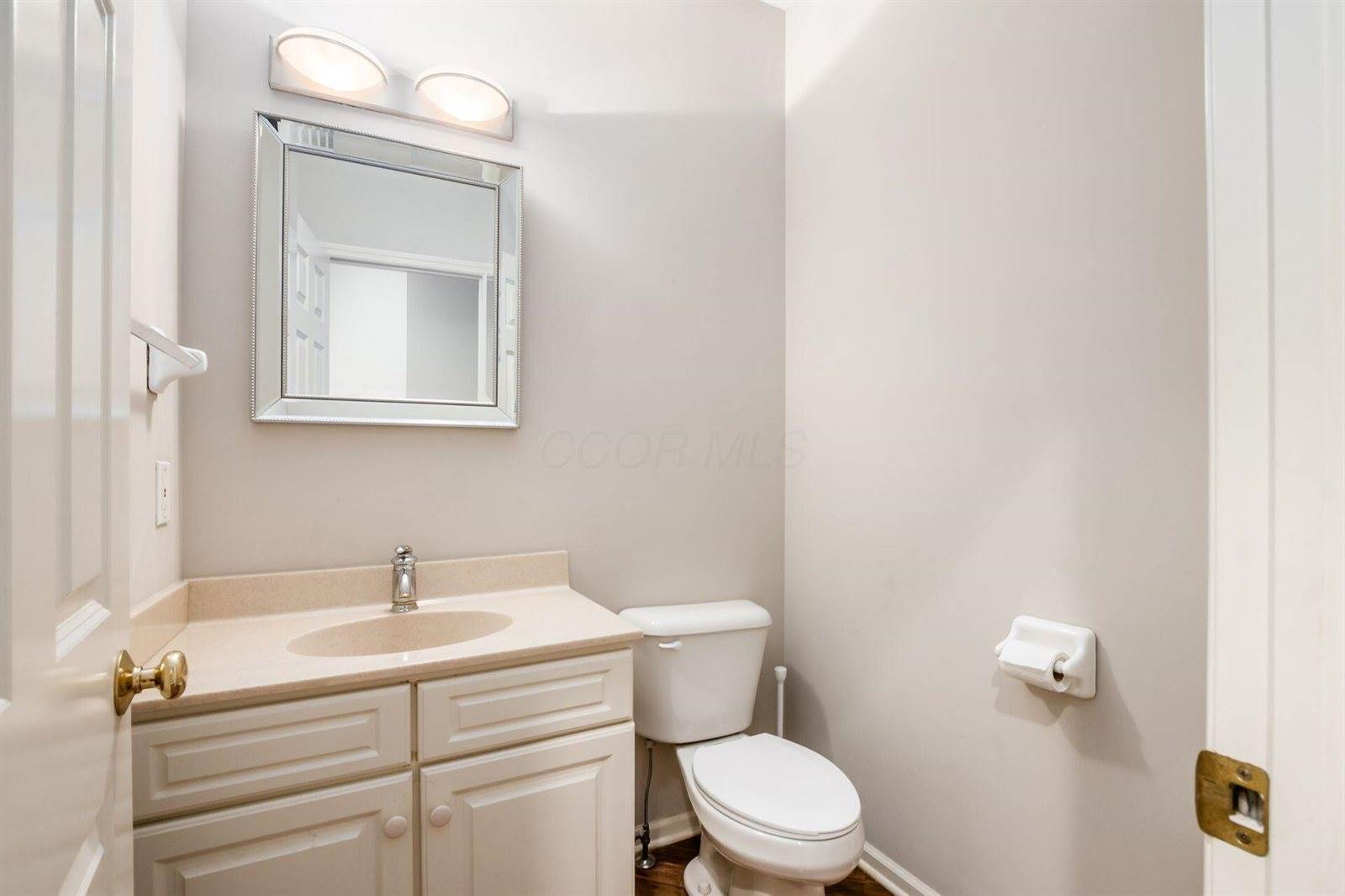 7985 Eric Court, Lewis Center, OH 43035