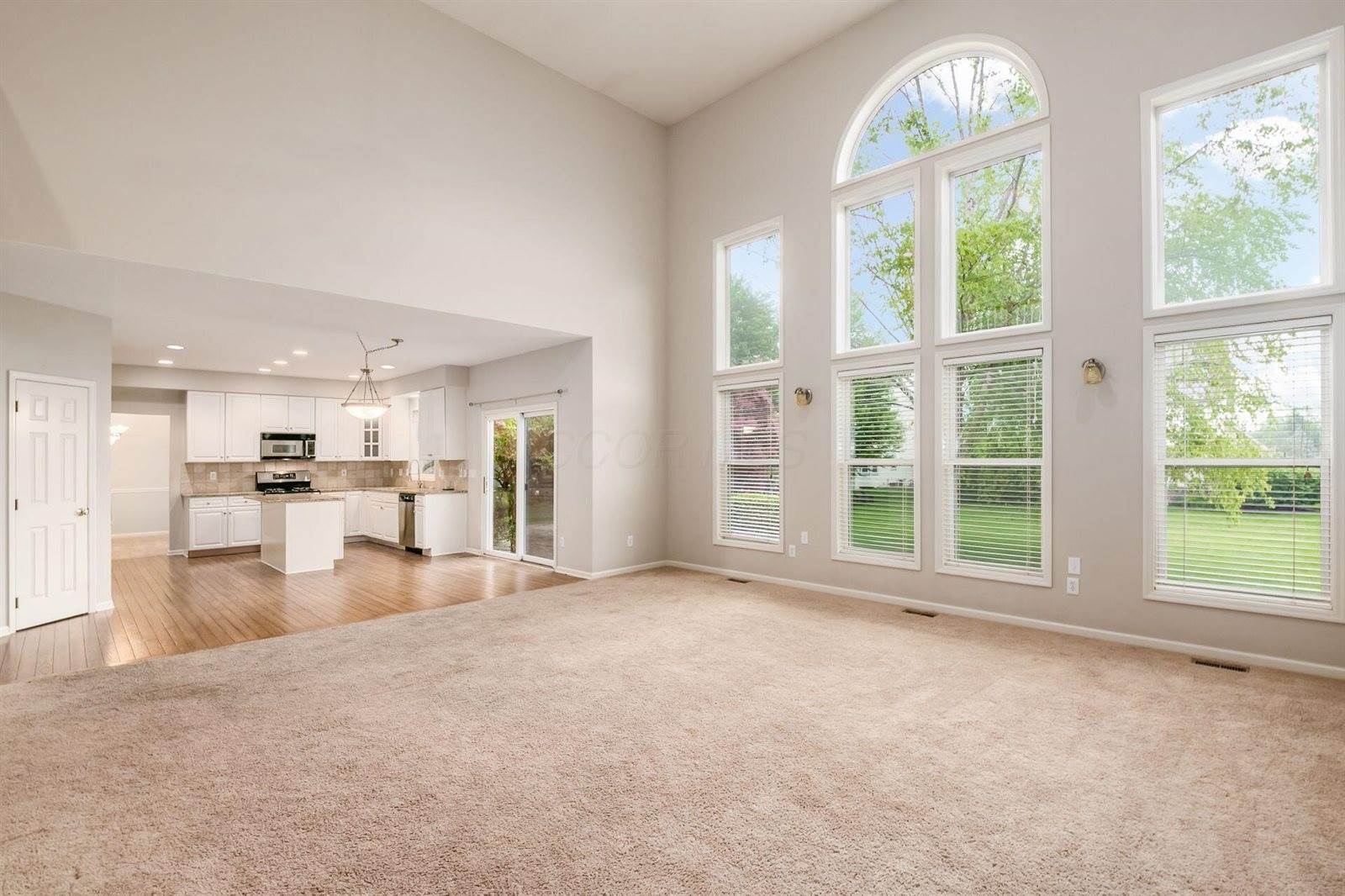 7985 Eric Court, Lewis Center, OH 43035