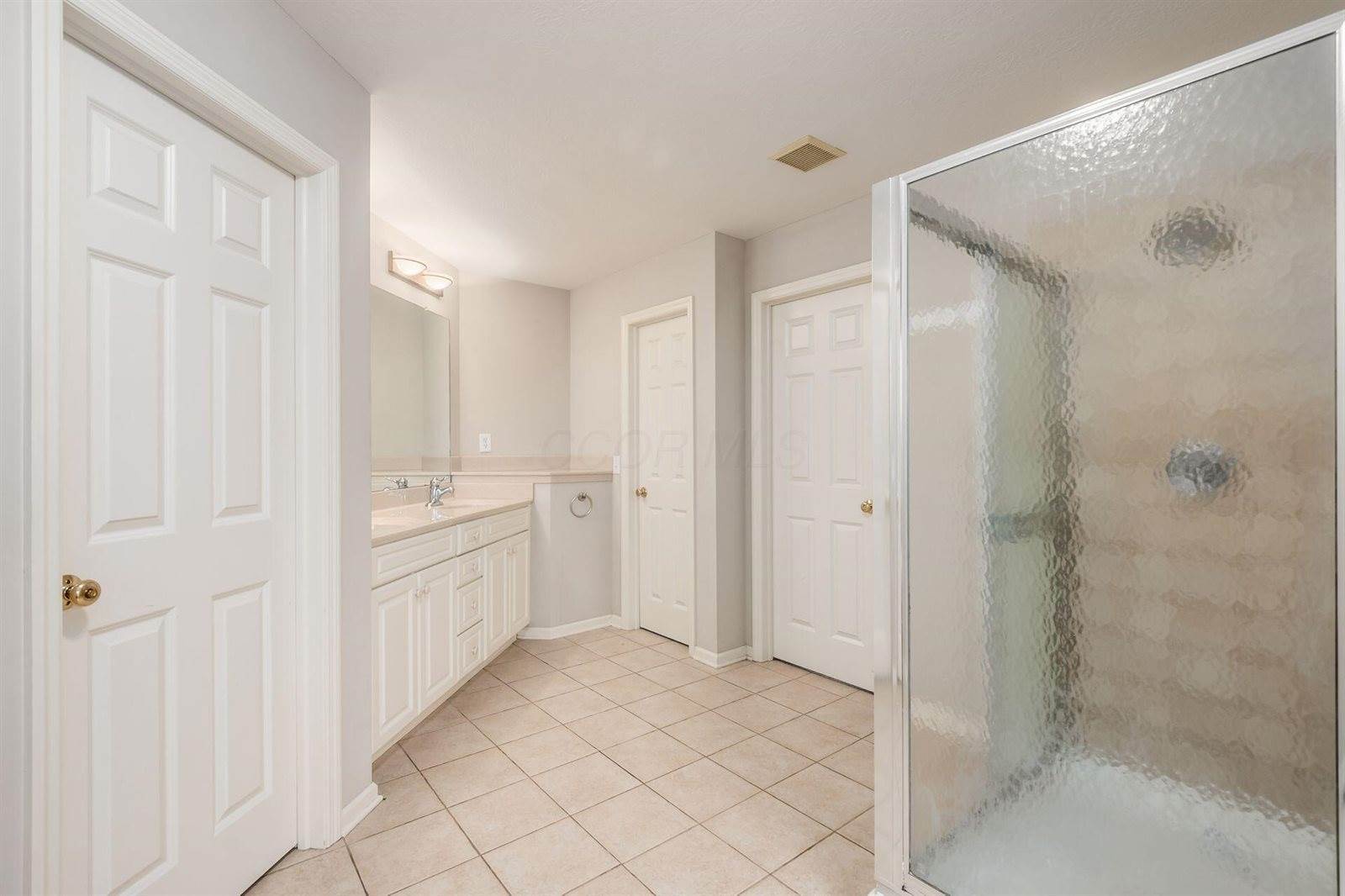 7985 Eric Court, Lewis Center, OH 43035