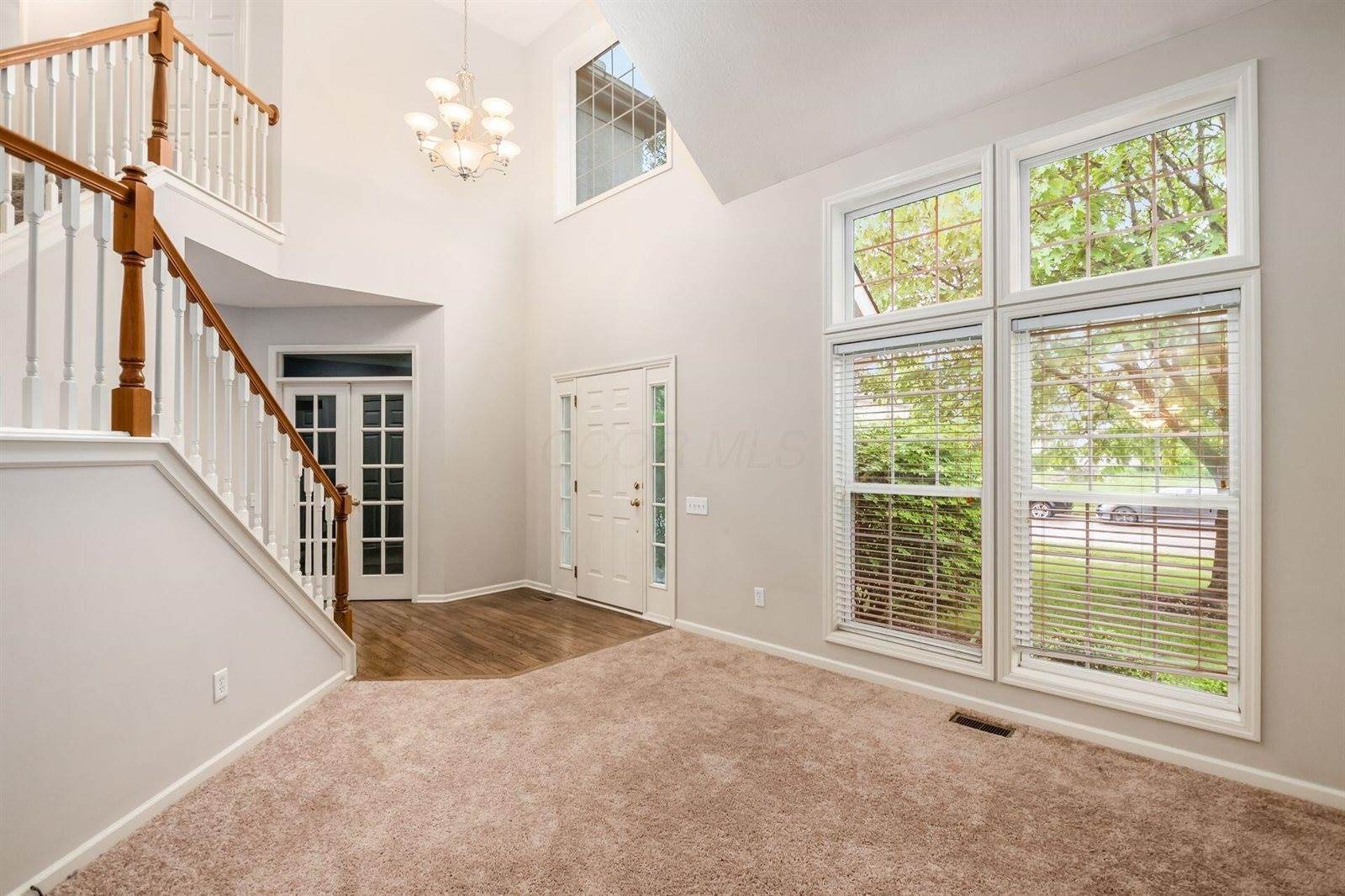 7985 Eric Court, Lewis Center, OH 43035