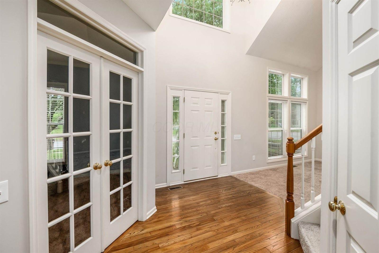 7985 Eric Court, Lewis Center, OH 43035