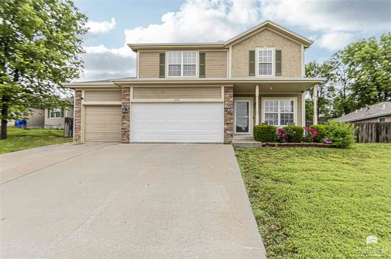 1337 Elm Creek Drive, Junction City, KS 66441