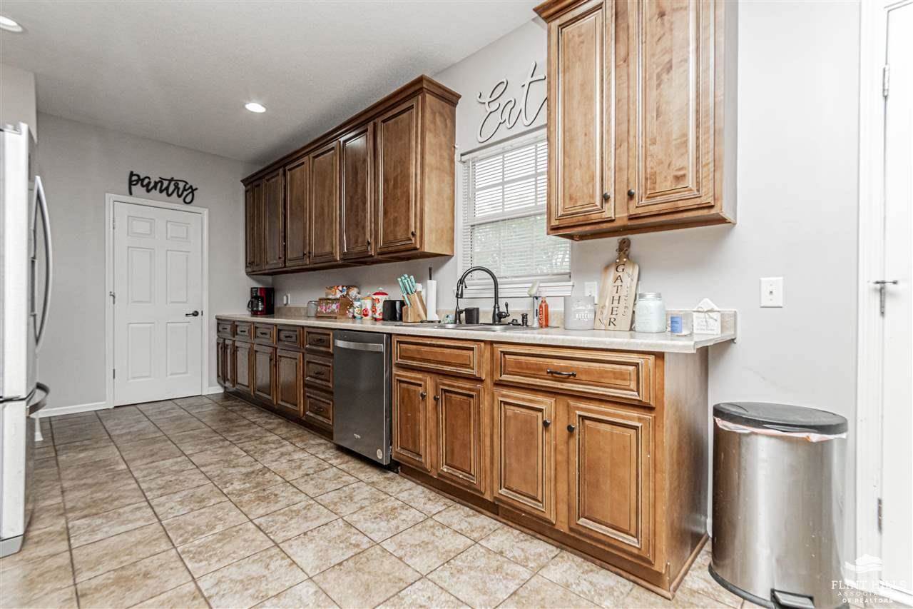 1337 Elm Creek Drive, Junction City, KS 66441