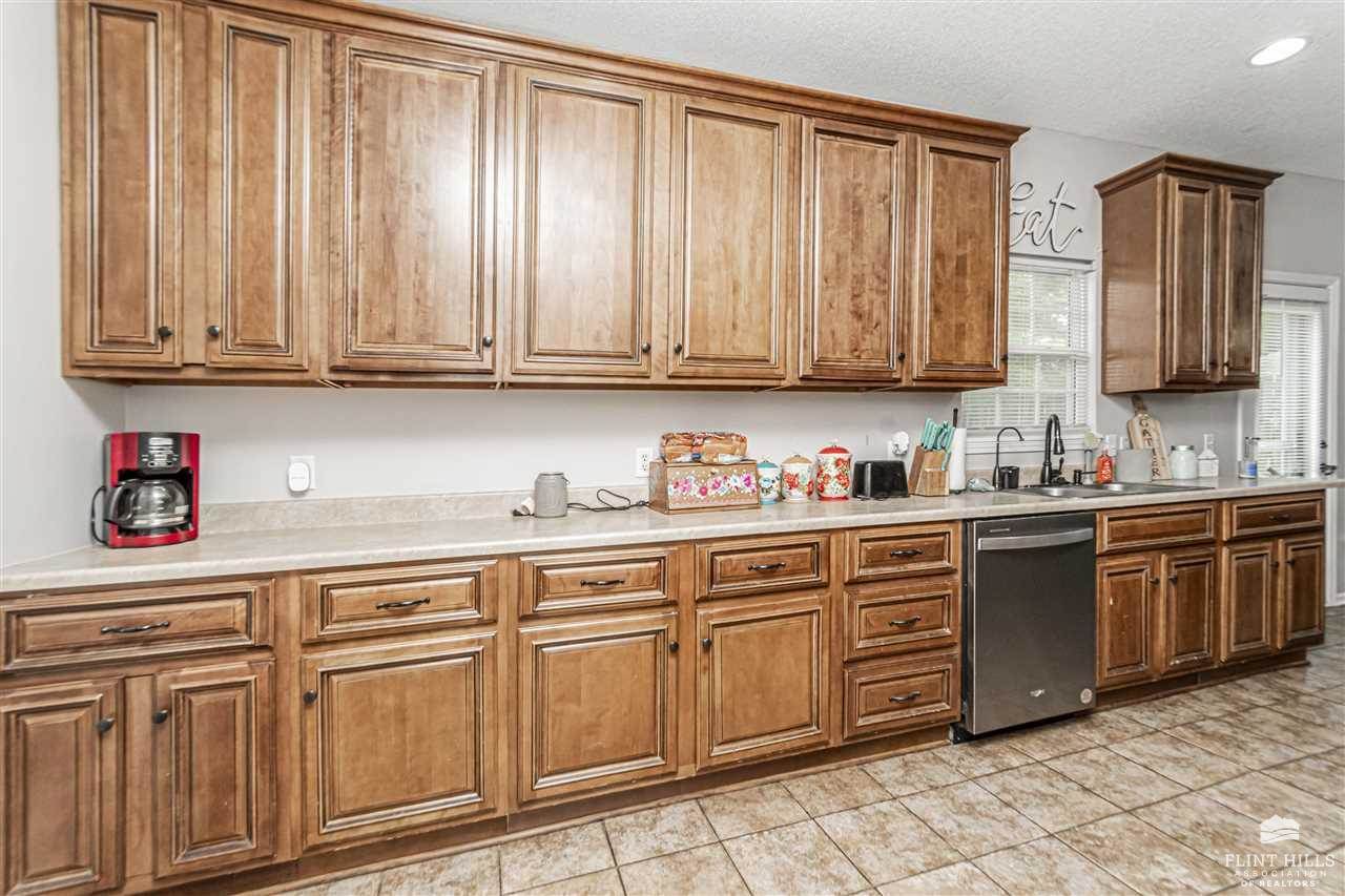 1337 Elm Creek Drive, Junction City, KS 66441