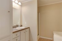 150 Pic Dr, Scott, LA 70583