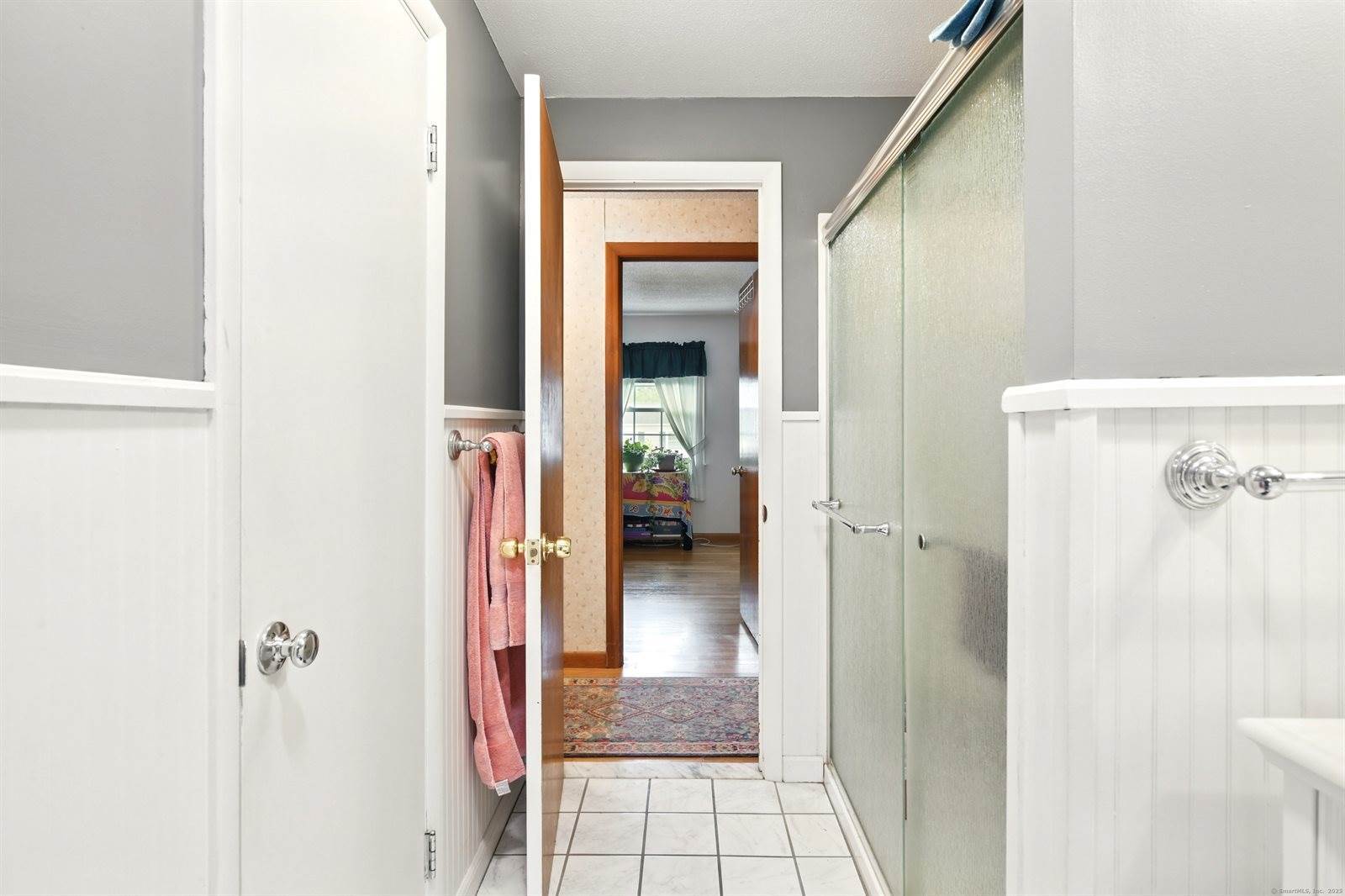 47 Varno, Enfield, CT 06082