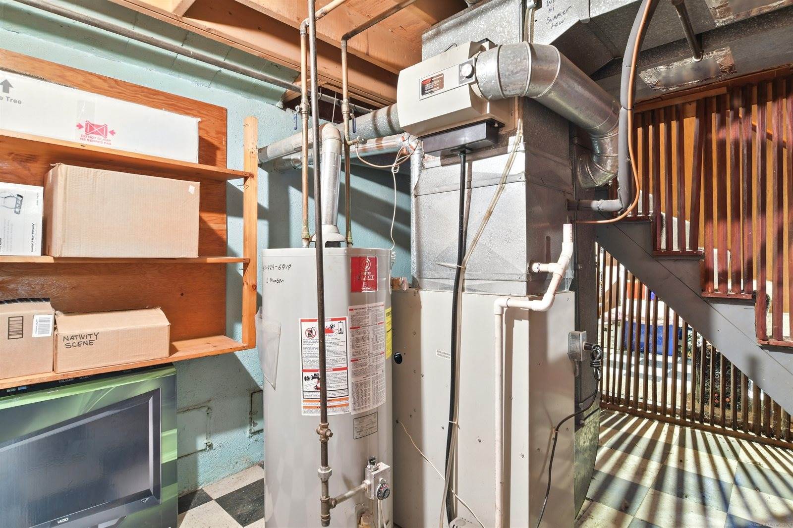 47 Varno, Enfield, CT 06082