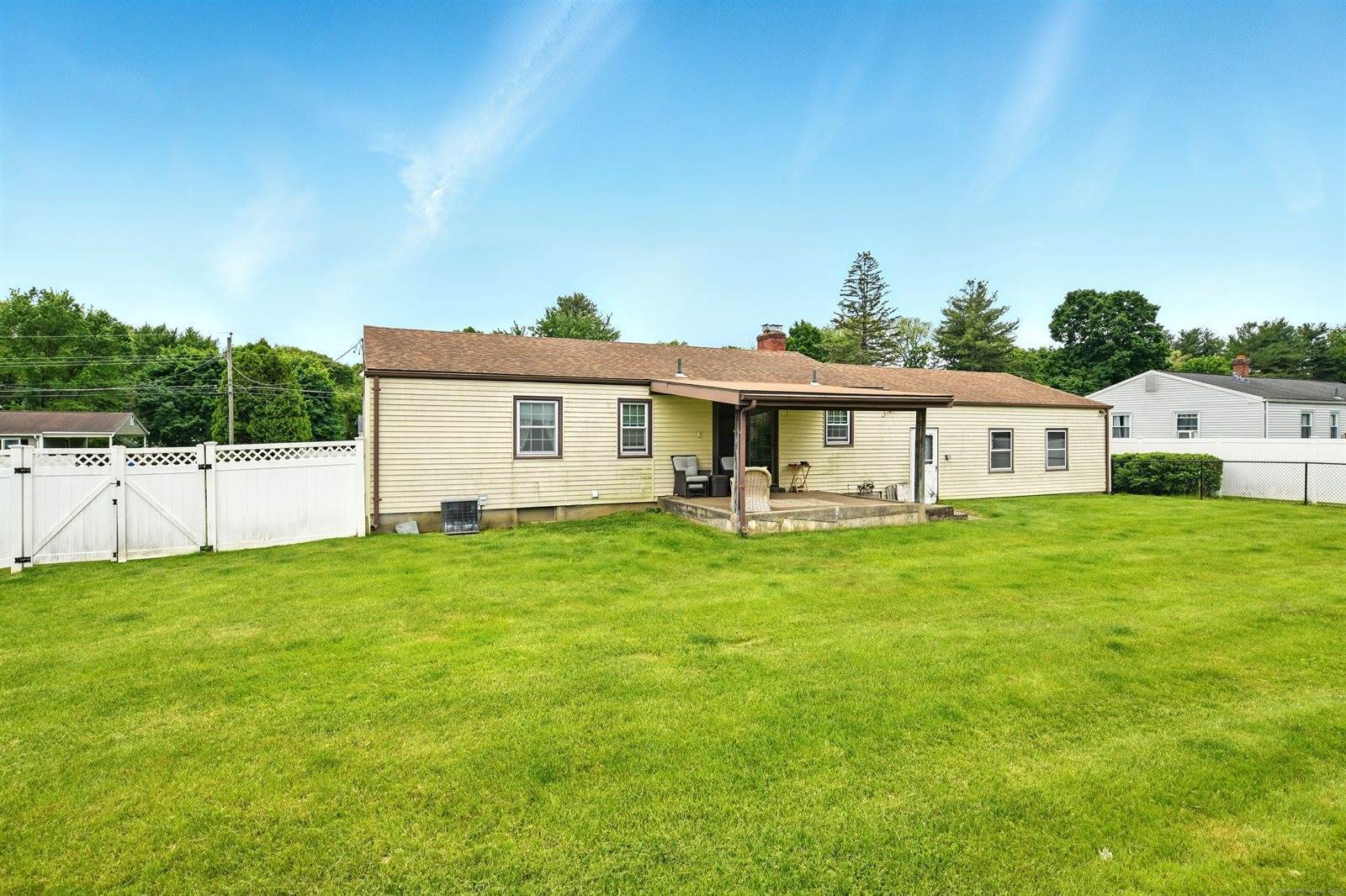 47 Varno, Enfield, CT 06082