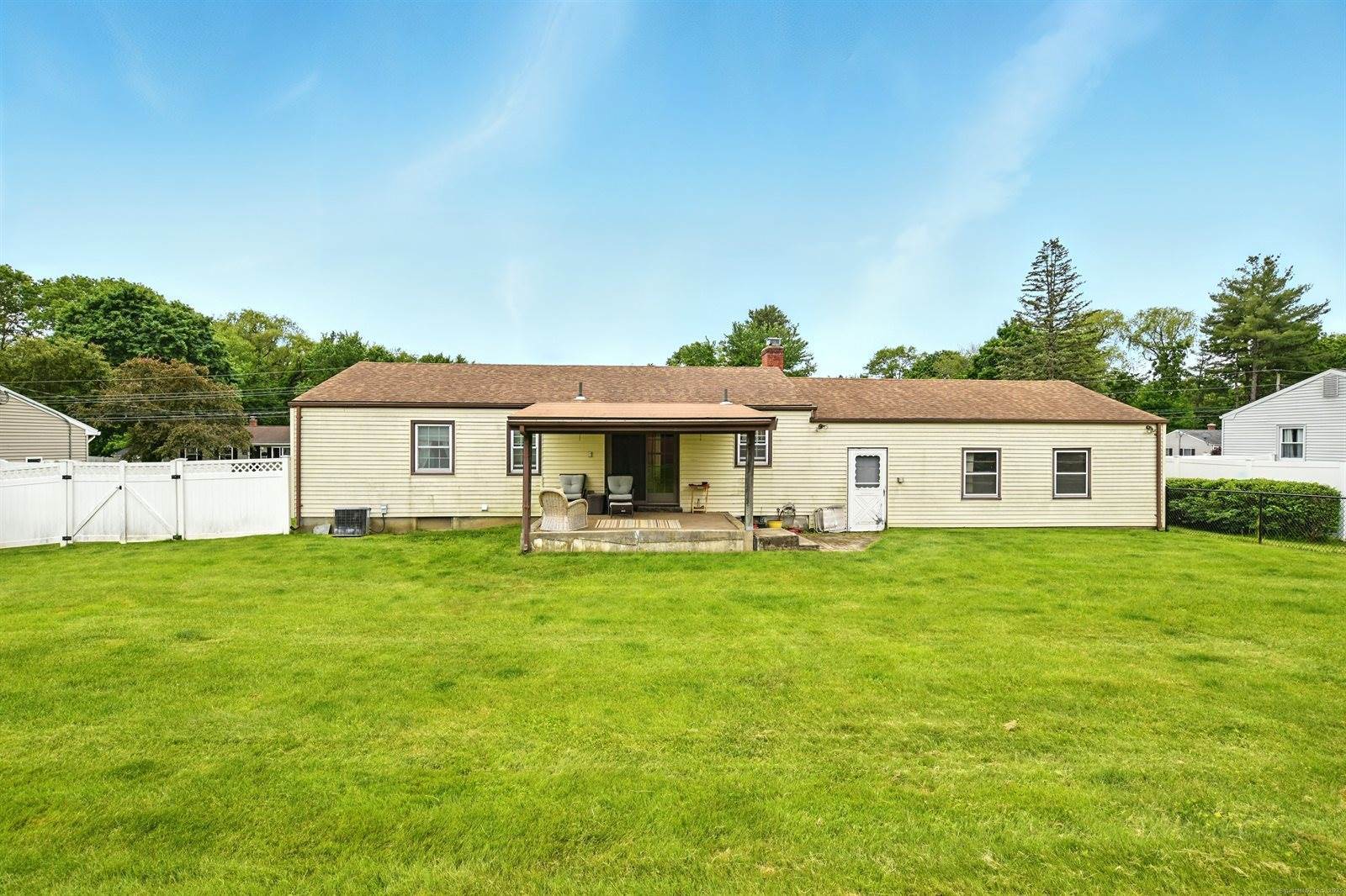 47 Varno, Enfield, CT 06082