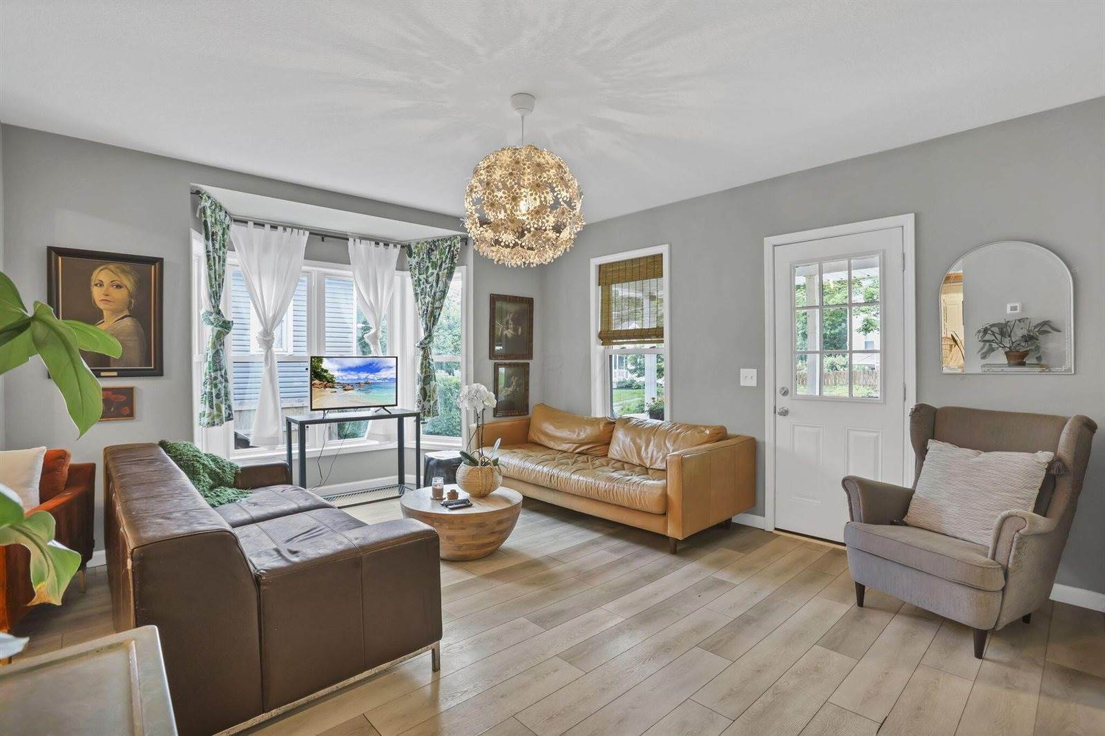 26 Belmont Avenue, Mount Vernon, OH 43050