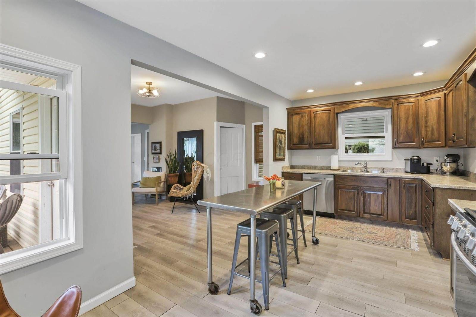 26 Belmont Avenue, Mount Vernon, OH 43050