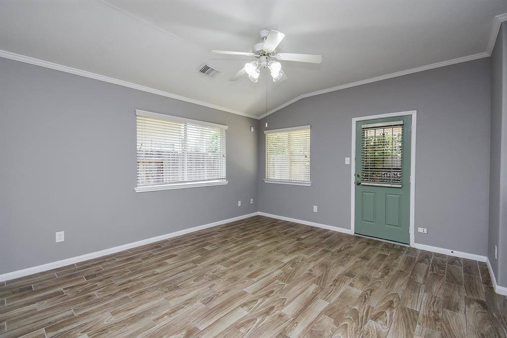 3219 Forest Willow Lane, Houston, TX 77068