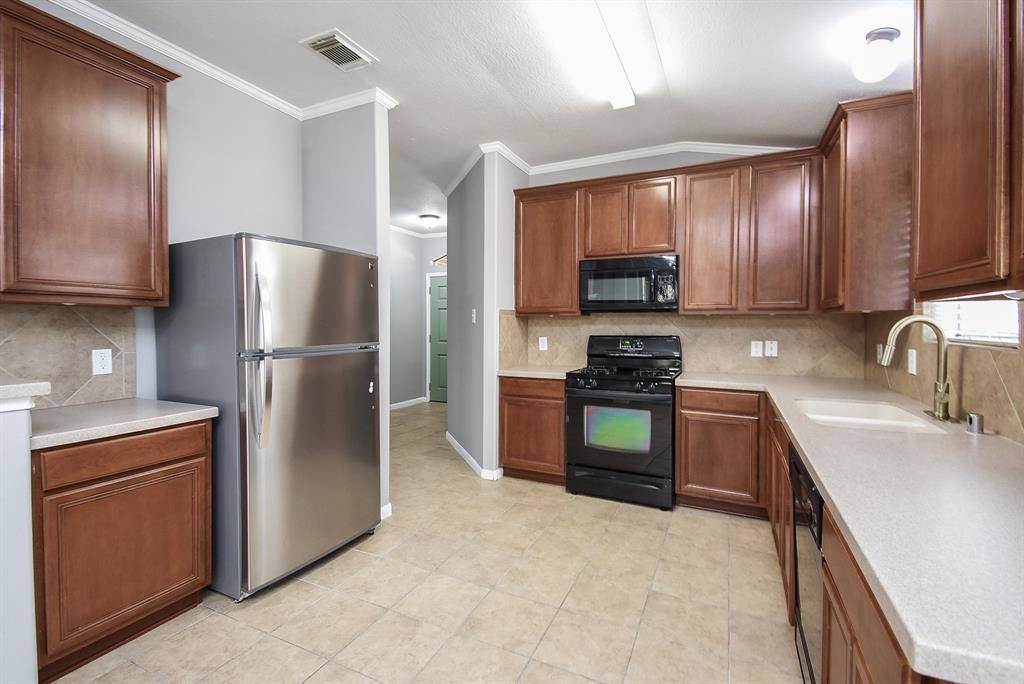 3219 Forest Willow Lane, Houston, TX 77068