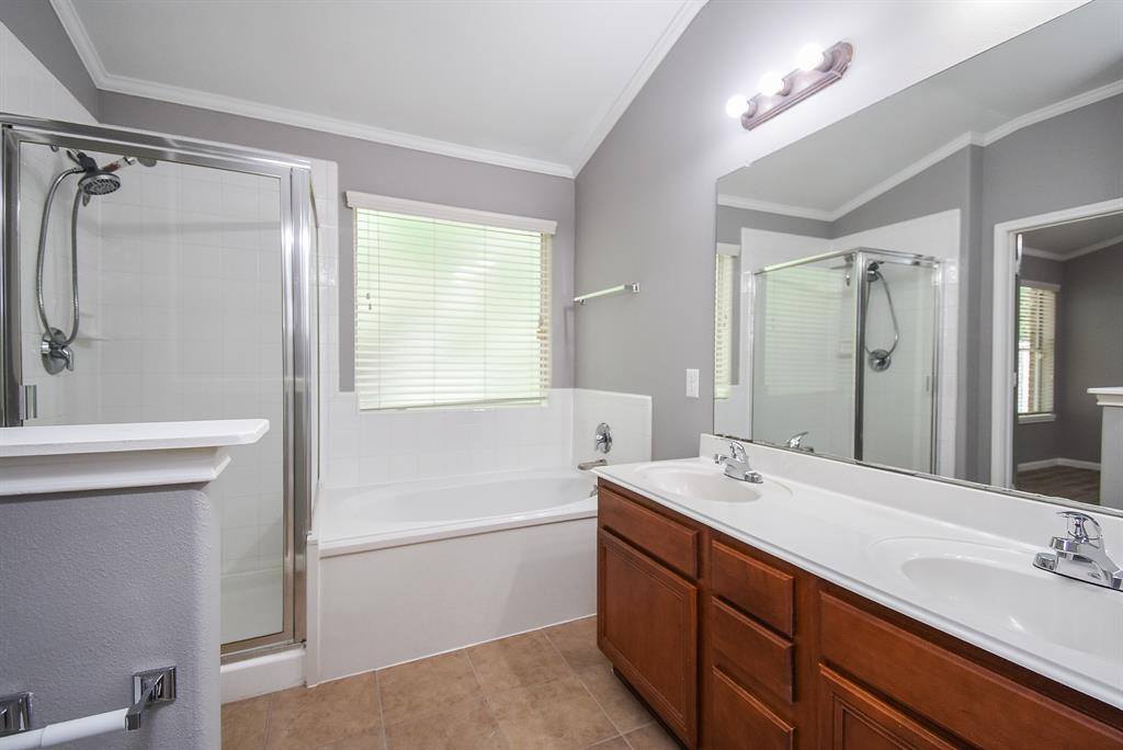 3219 Forest Willow Lane, Houston, TX 77068