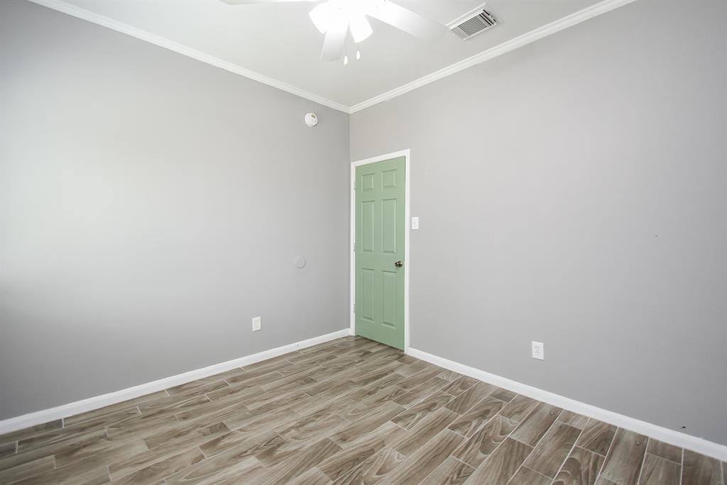 3219 Forest Willow Lane, Houston, TX 77068