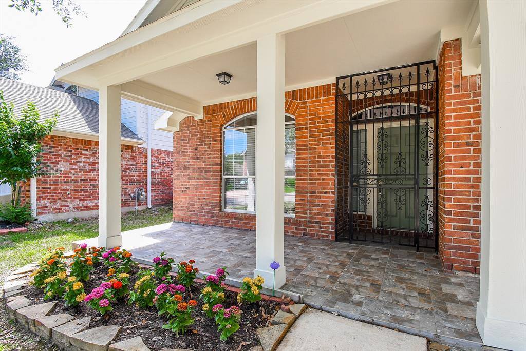 3219 Forest Willow Lane, Houston, TX 77068