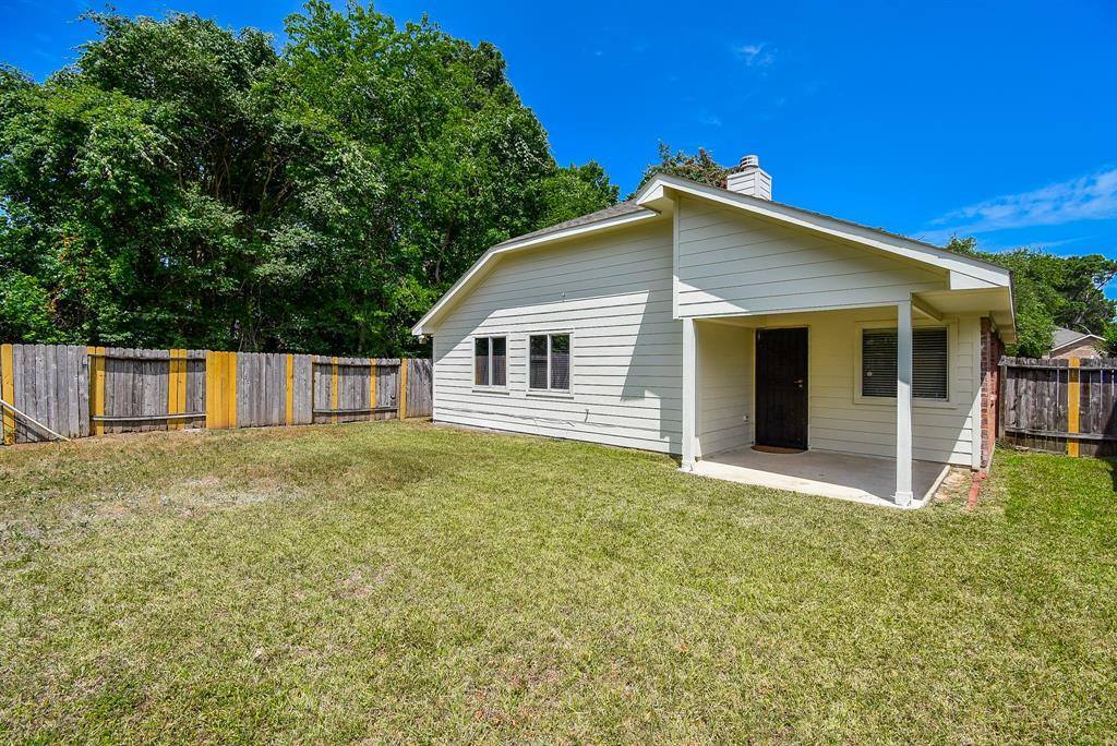 3219 Forest Willow Lane, Houston, TX 77068