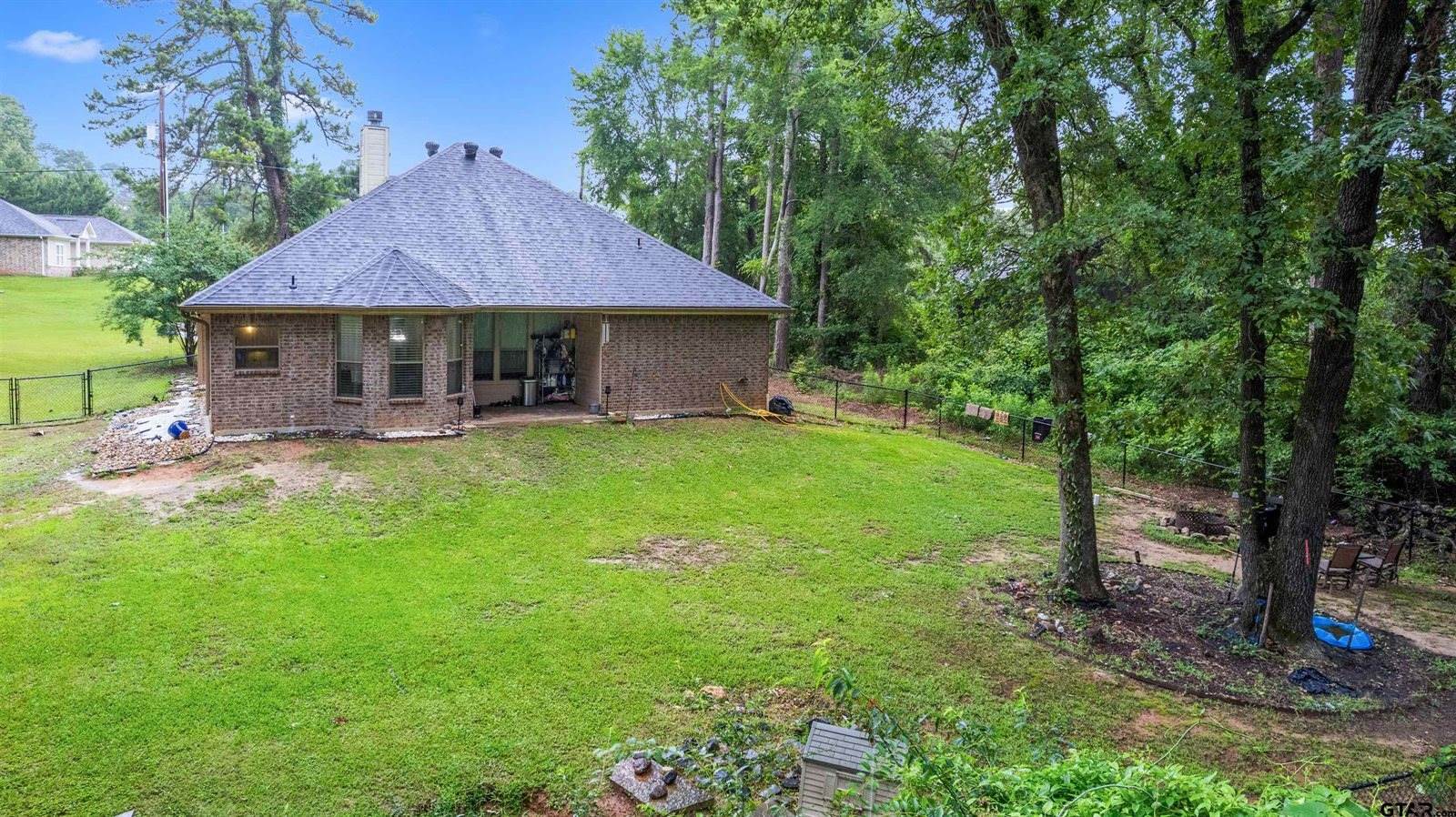 18313 Highmeadow Cir, Flint, TX 75762