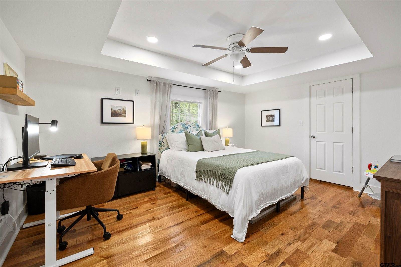 504 S Boyd St, Lindale, TX 75771