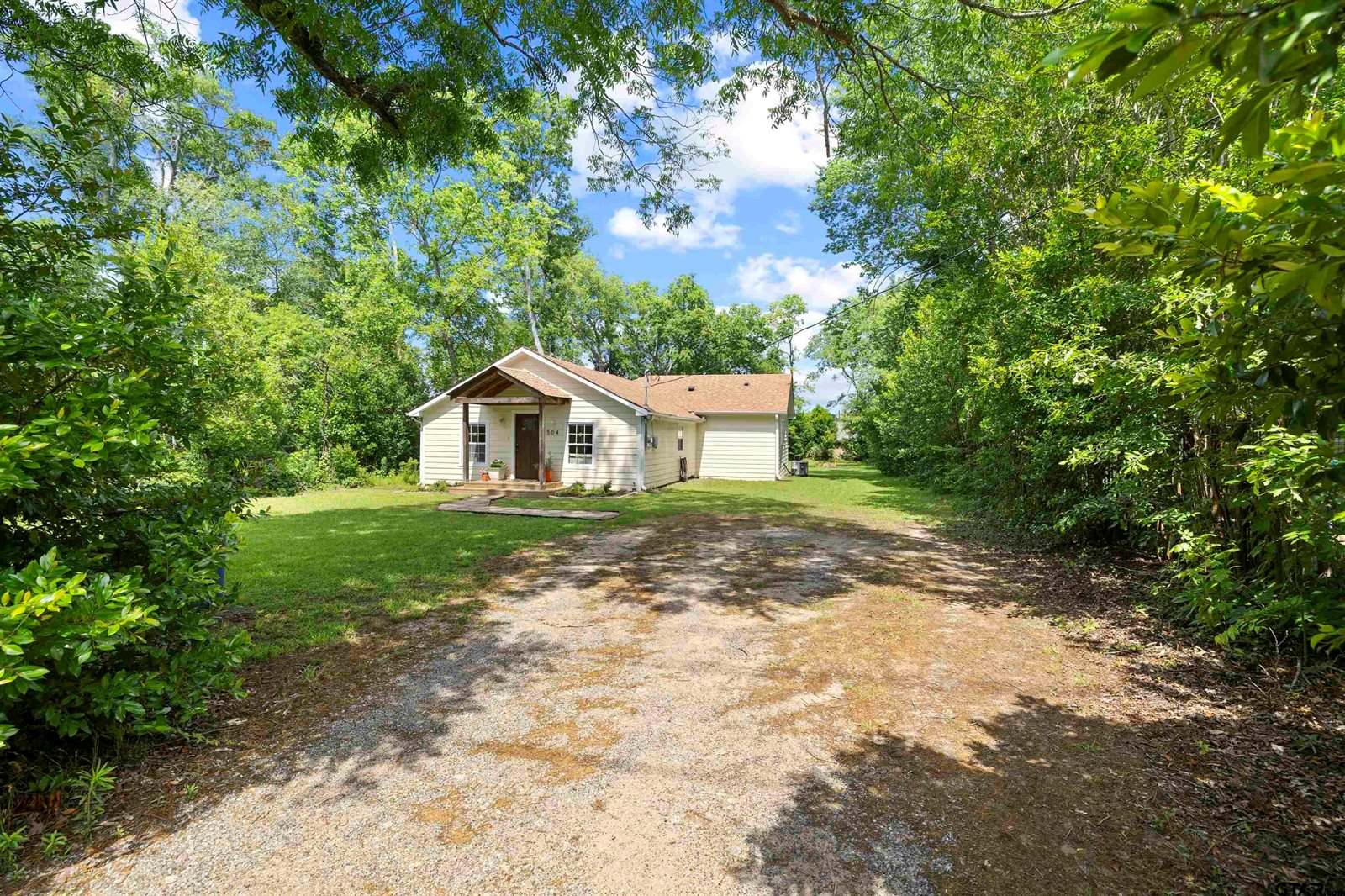 504 S Boyd St, Lindale, TX 75771