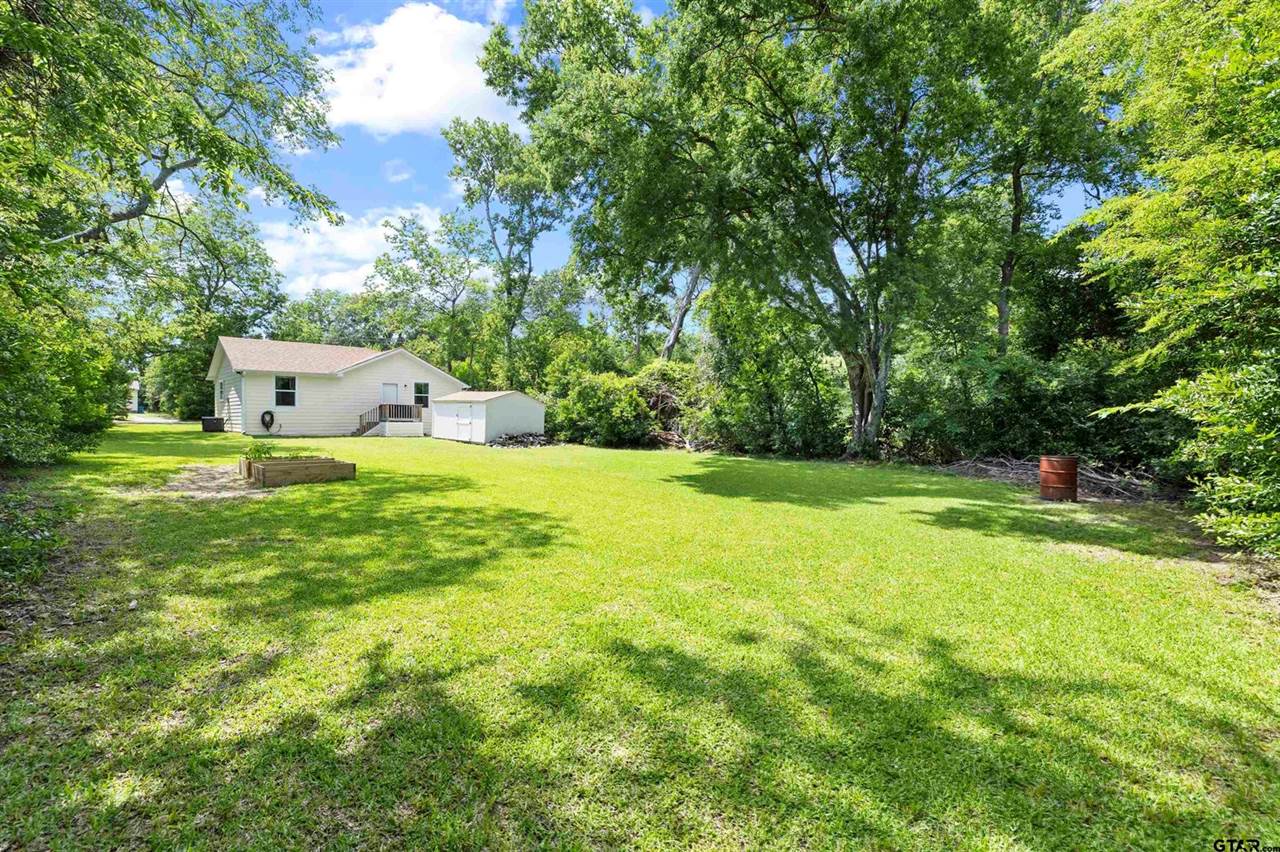 504 S Boyd St, Lindale, TX 75771