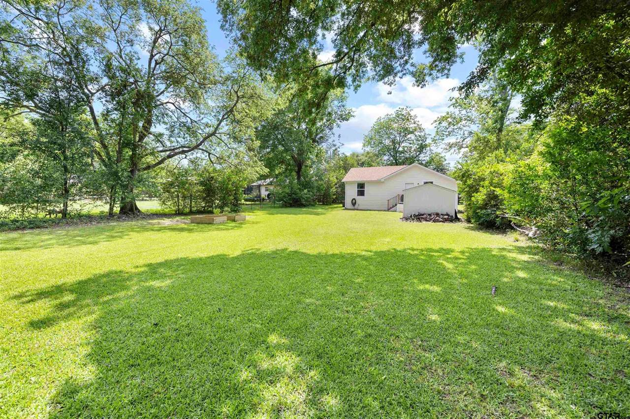 504 S Boyd St, Lindale, TX 75771