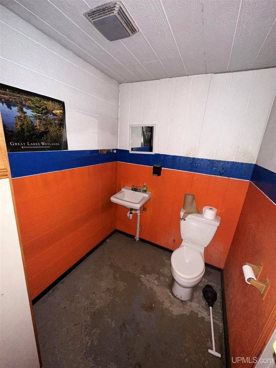 E12504 ST HWY 28 Highway, Shingleton, MI 49884