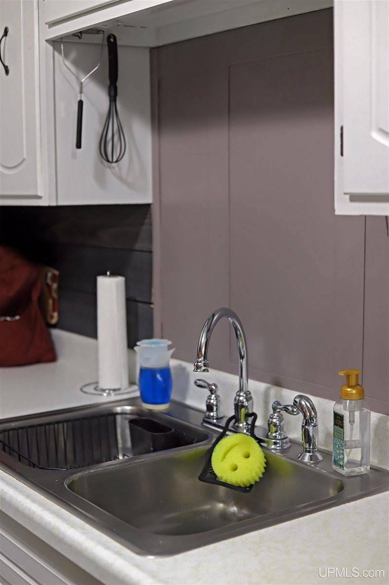 5631 County Road 550 Road, Marquette, MI 49855