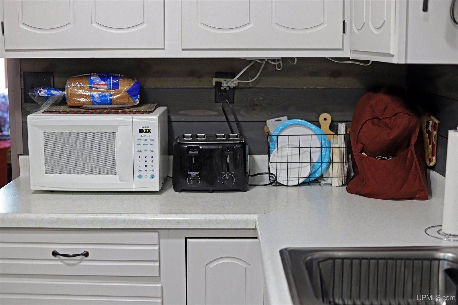 5631 County Road 550 Road, Marquette, MI 49855