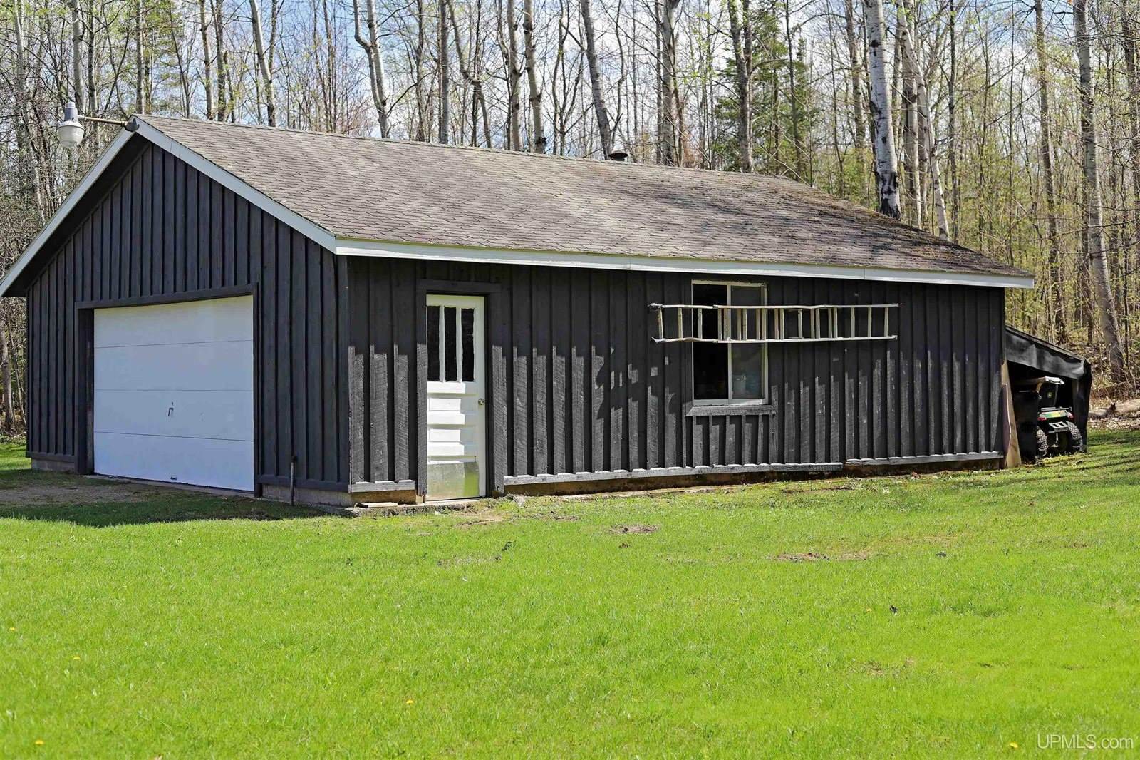 5631 County Road 550 Road, Marquette, MI 49855
