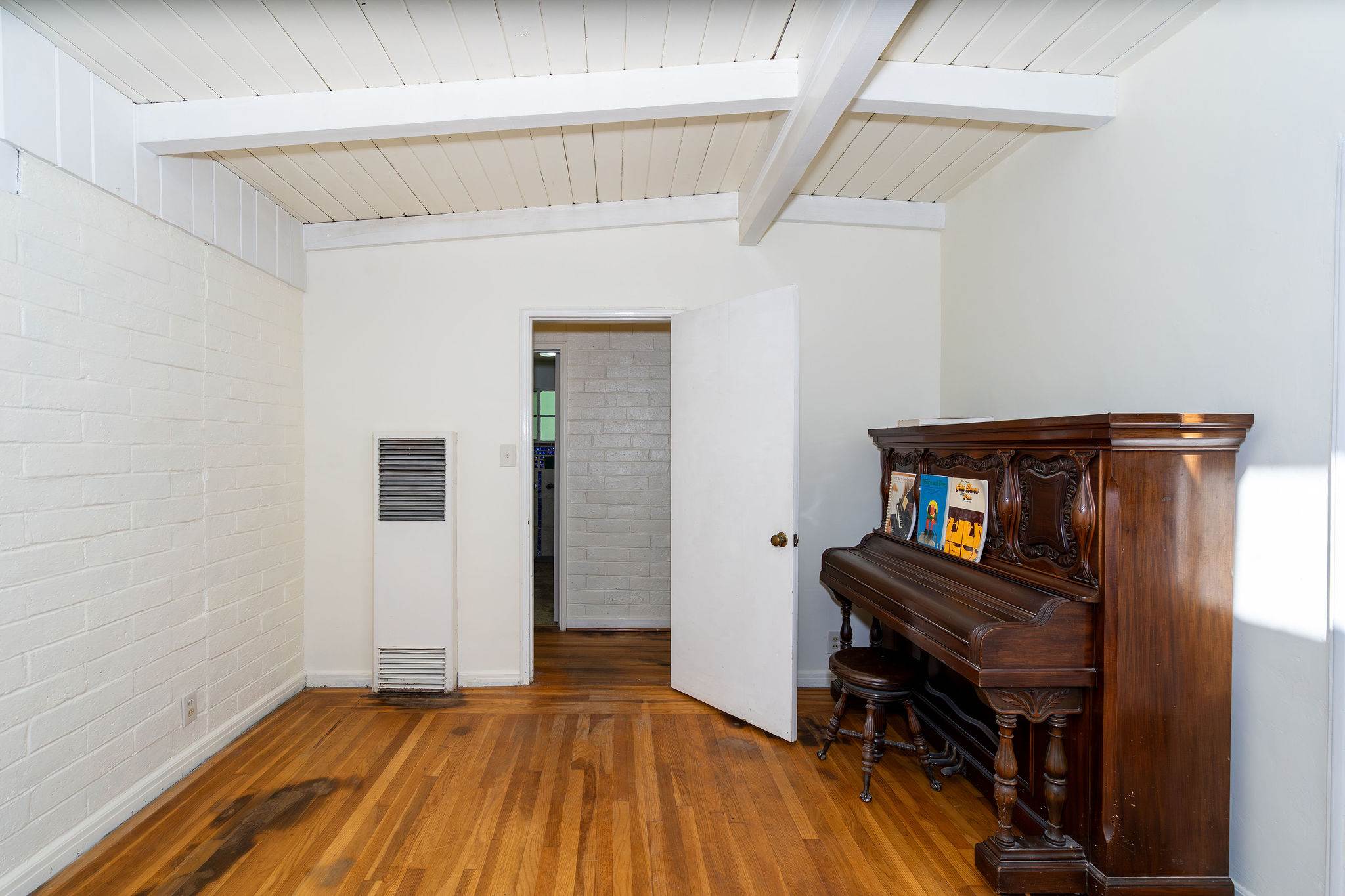 4722 Sunshine Avenue, Santa Rosa, CA 95409