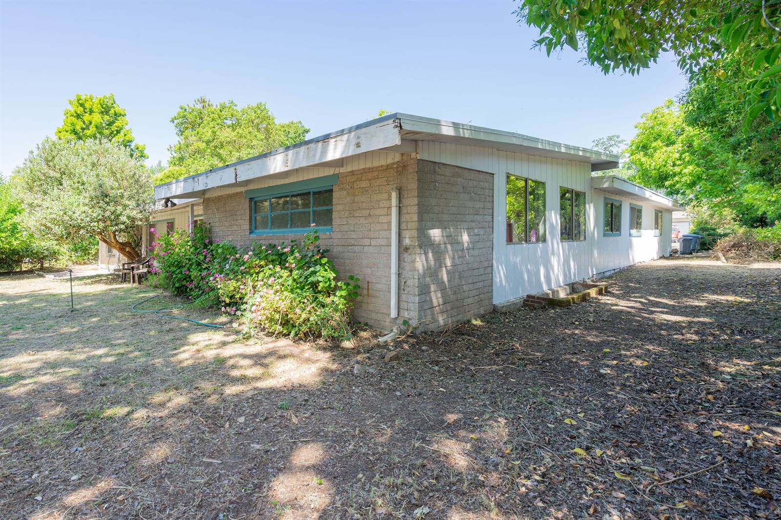 4722 Sunshine Avenue, Santa Rosa, CA 95409