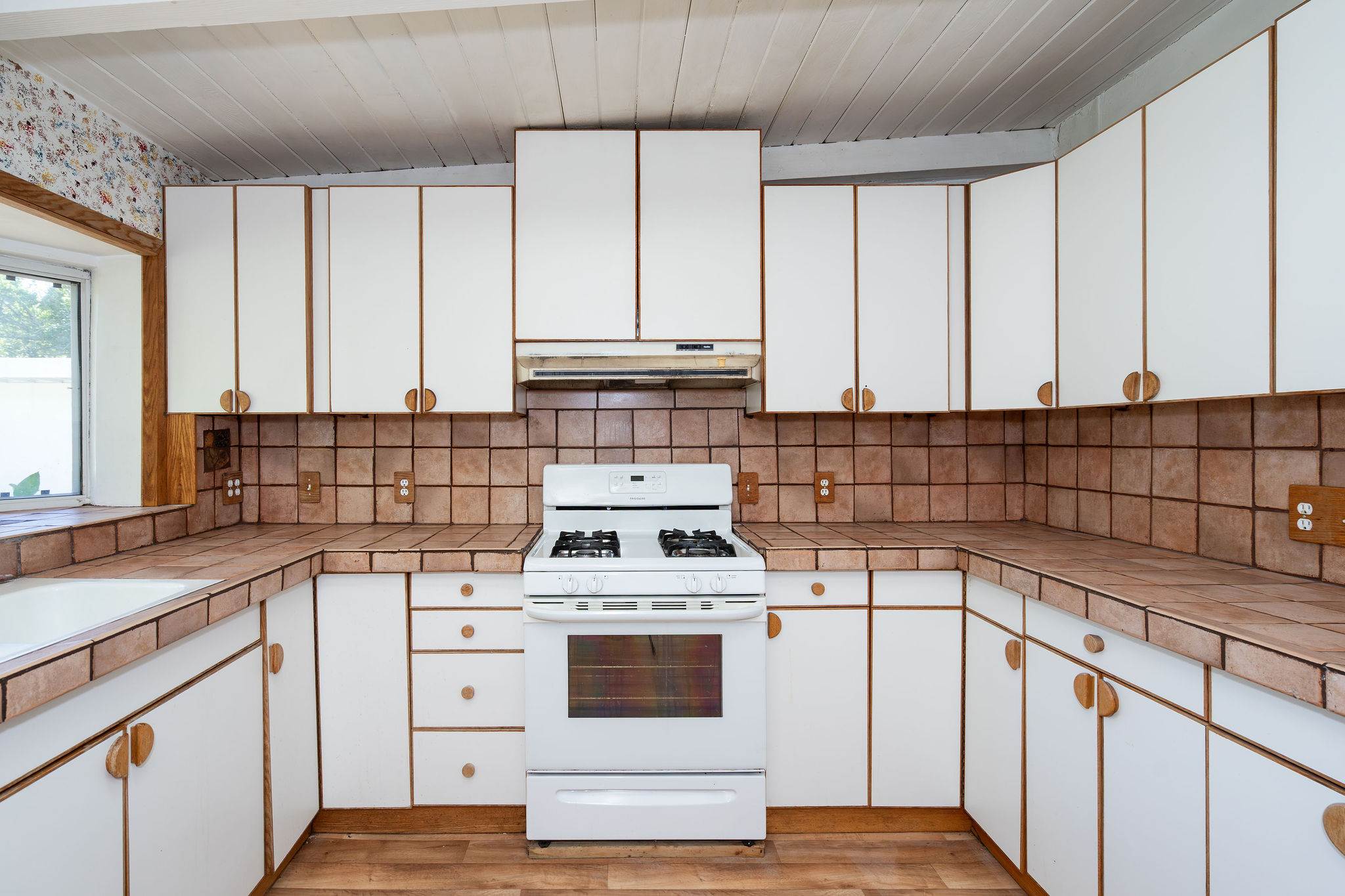 4722 Sunshine Avenue, Santa Rosa, CA 95409