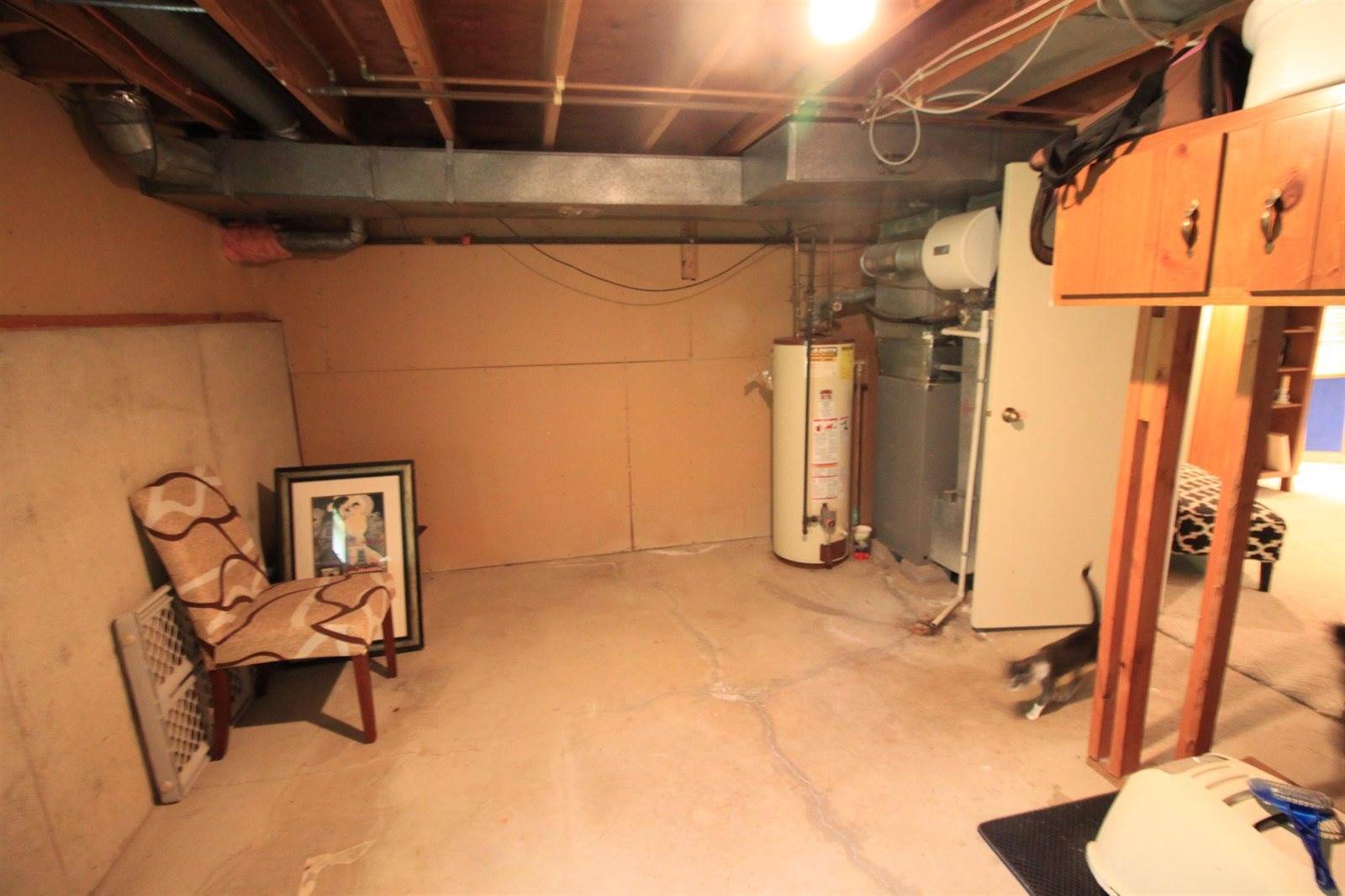 1705 1st St SW, Minot, ND 58701