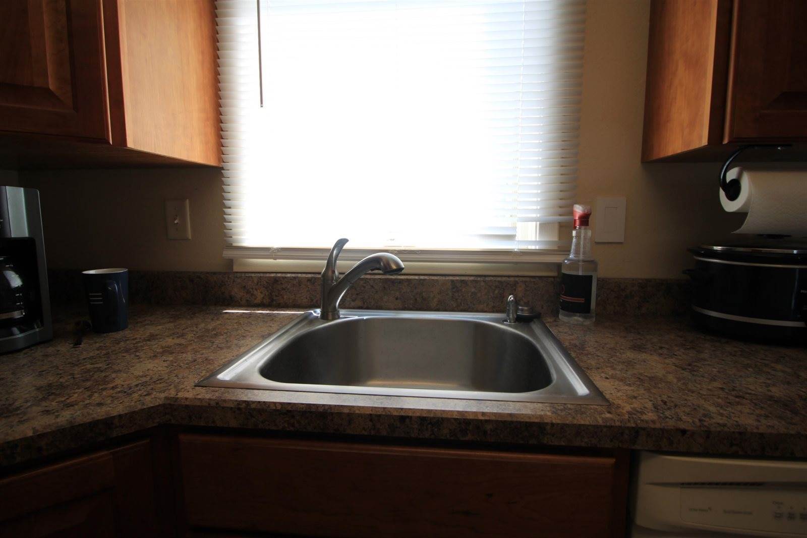 1705 1st St SW, Minot, ND 58701