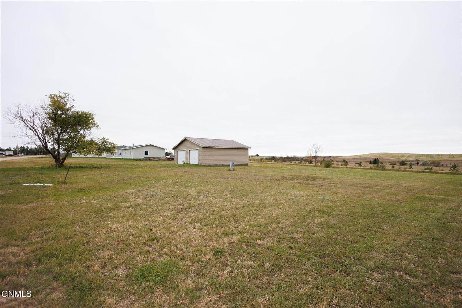 5th Hillcrest Drive, Belfield, ND 58622
