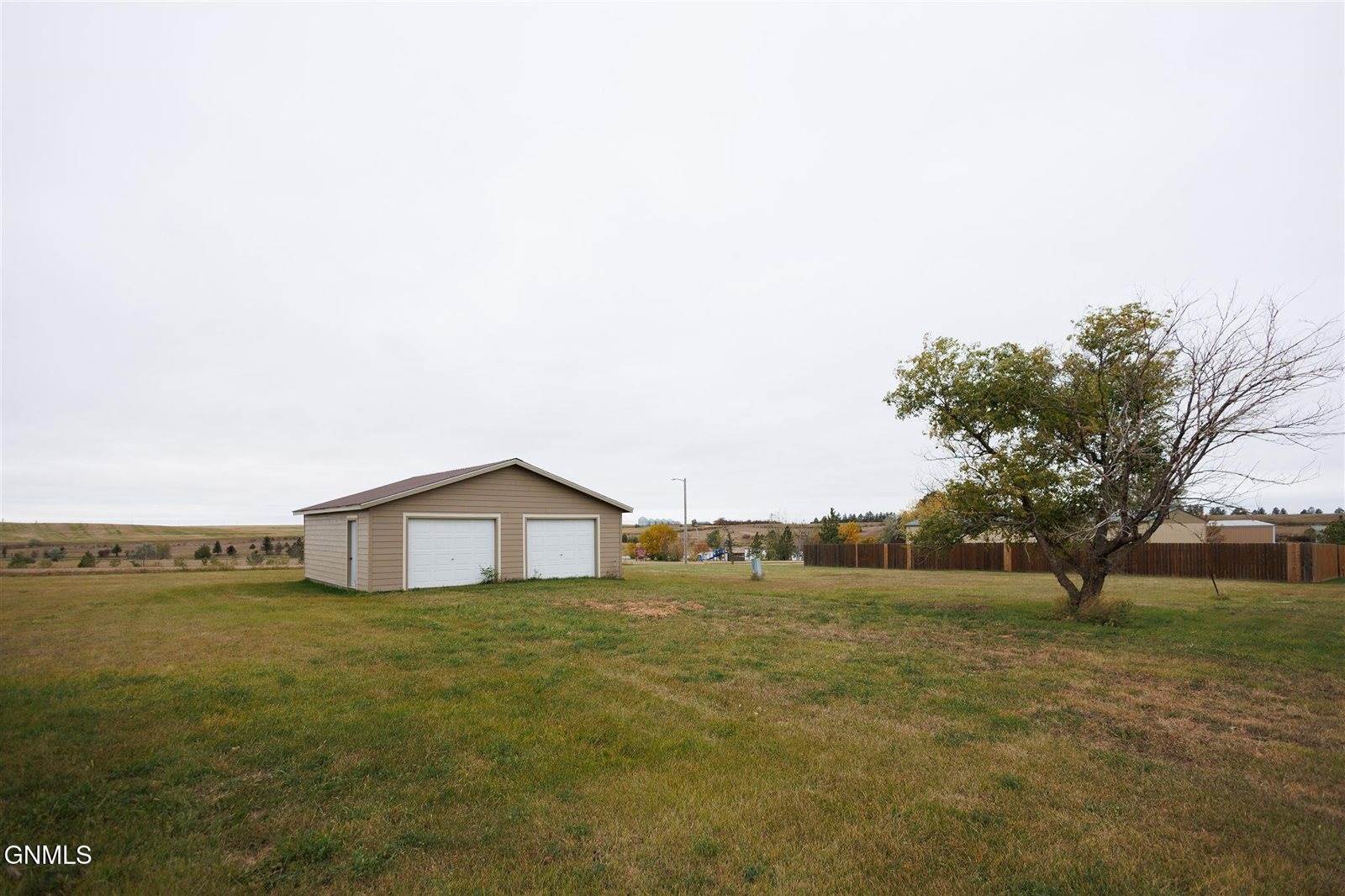 5th Hillcrest Drive, Belfield, ND 58622