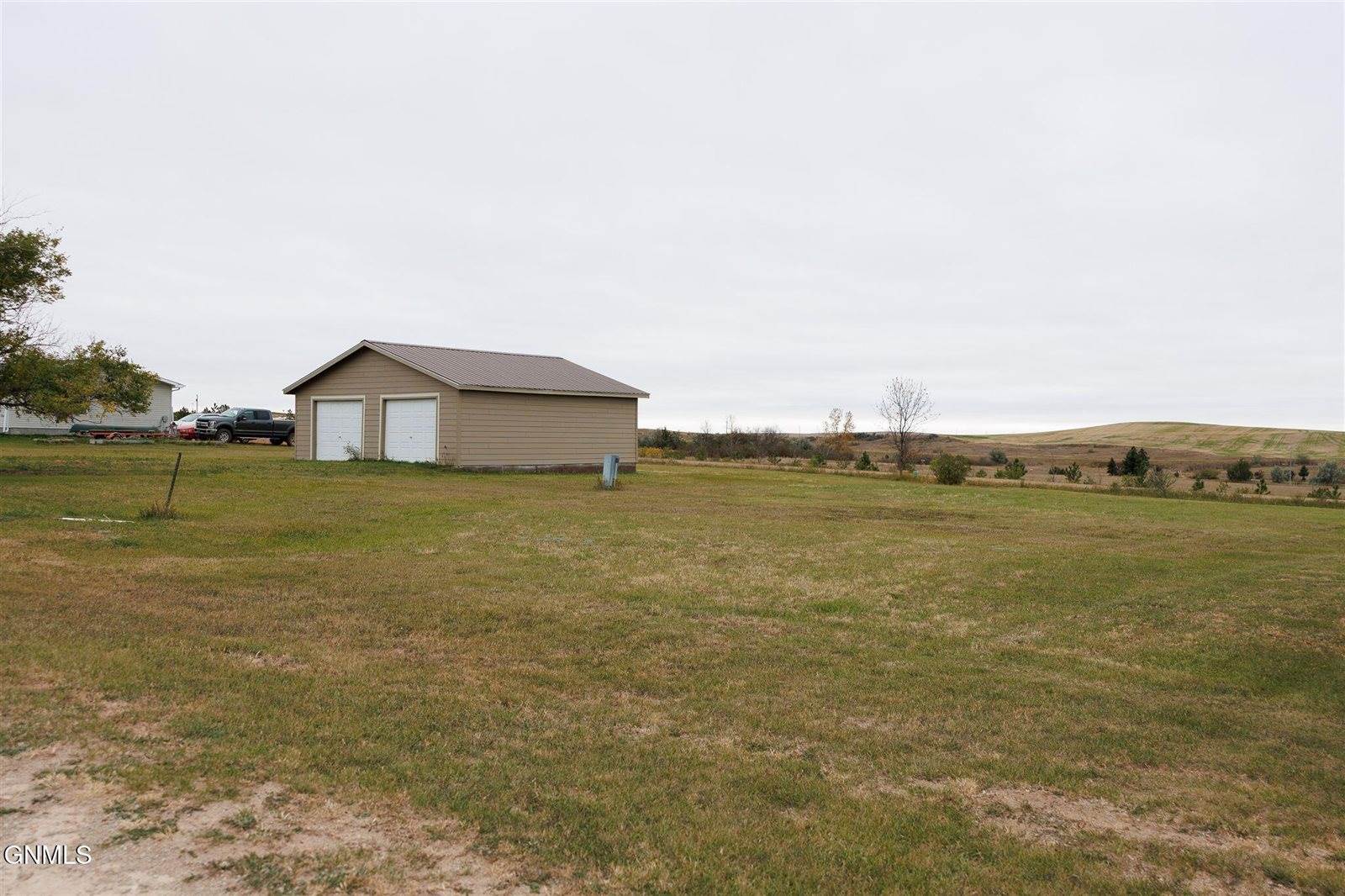 5th Hillcrest Drive, Belfield, ND 58622