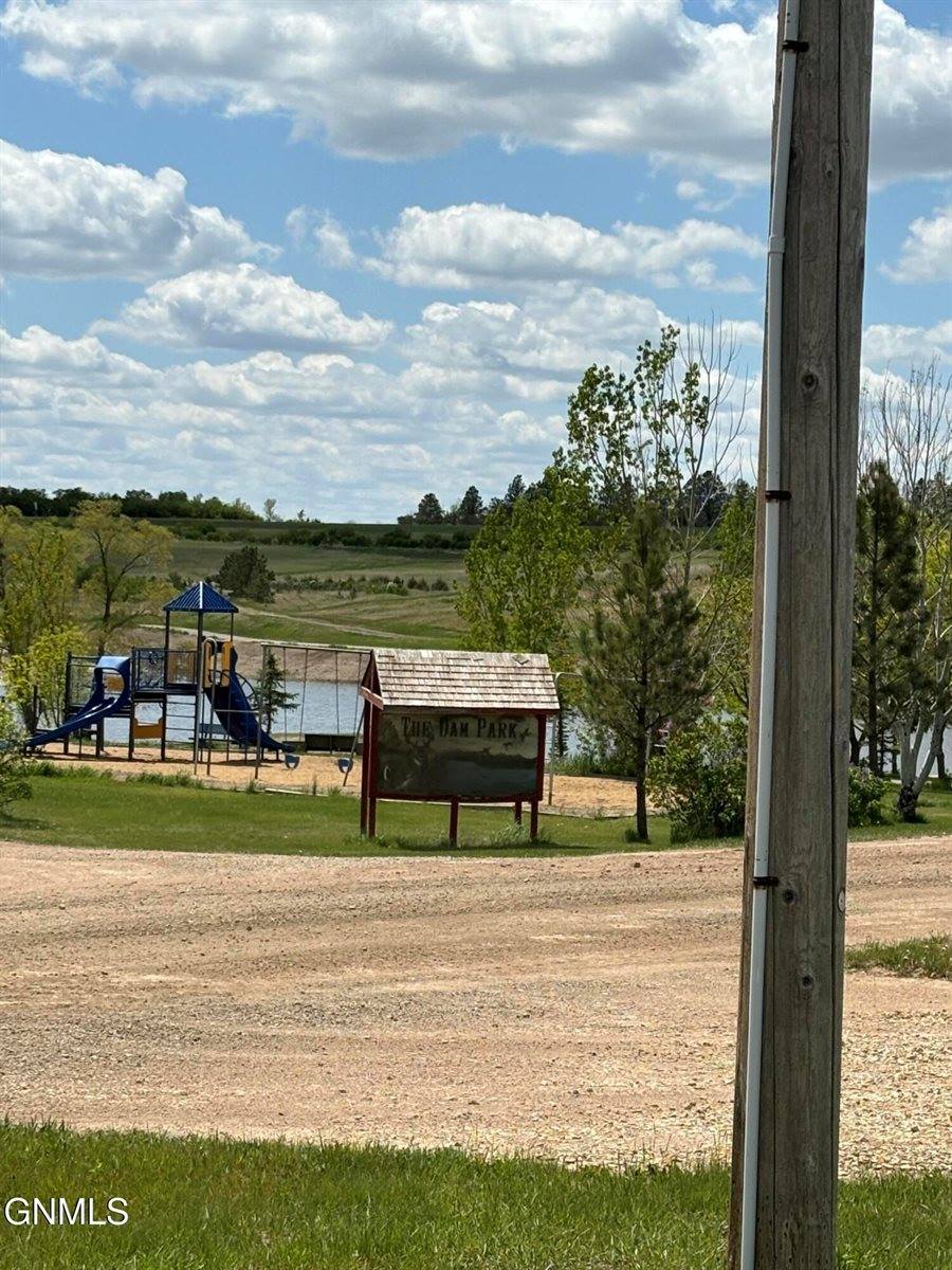 5th Hillcrest Drive, Belfield, ND 58622