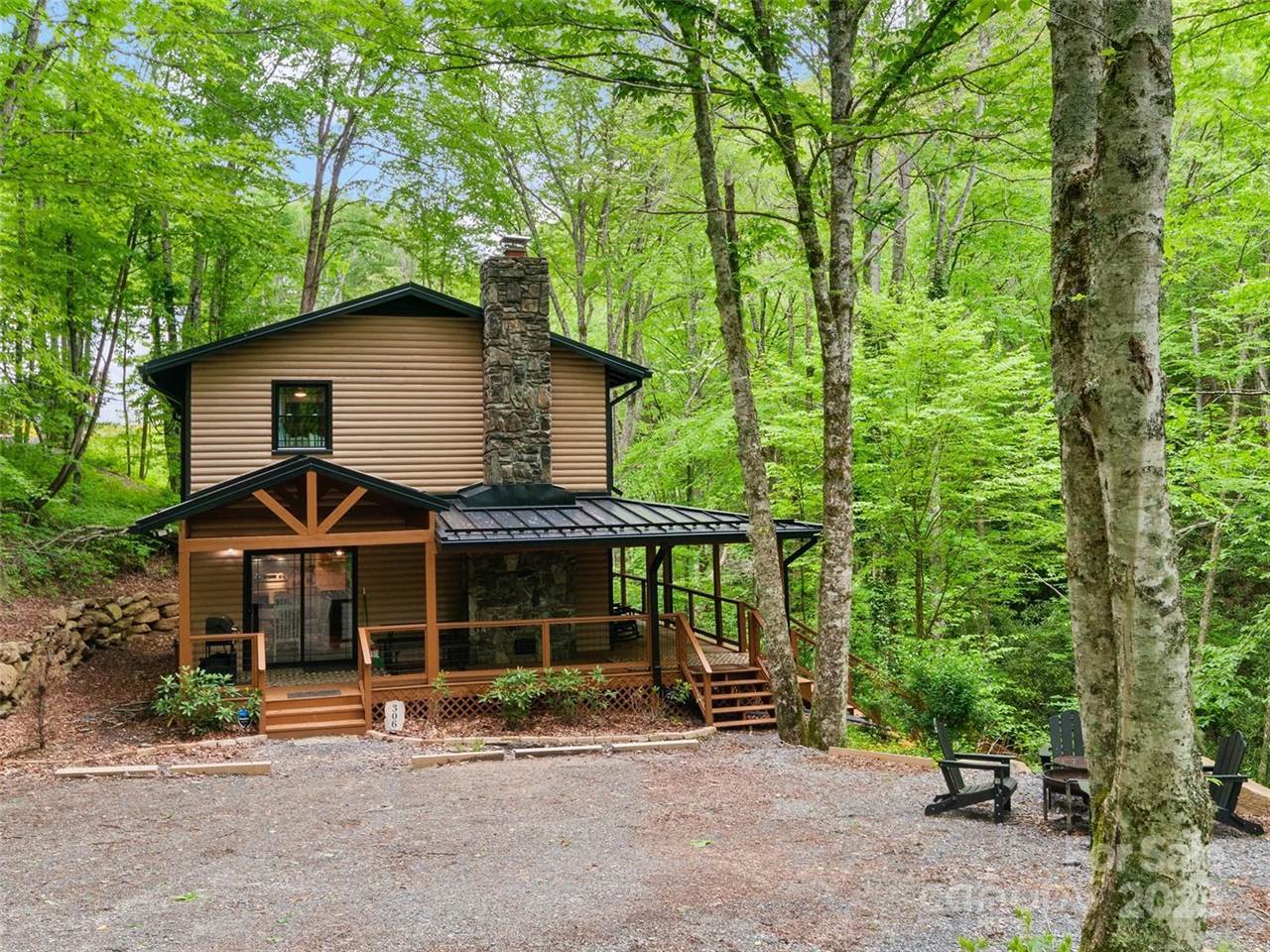 306 Mashstomp Road, Maggie Valley, NC 28751