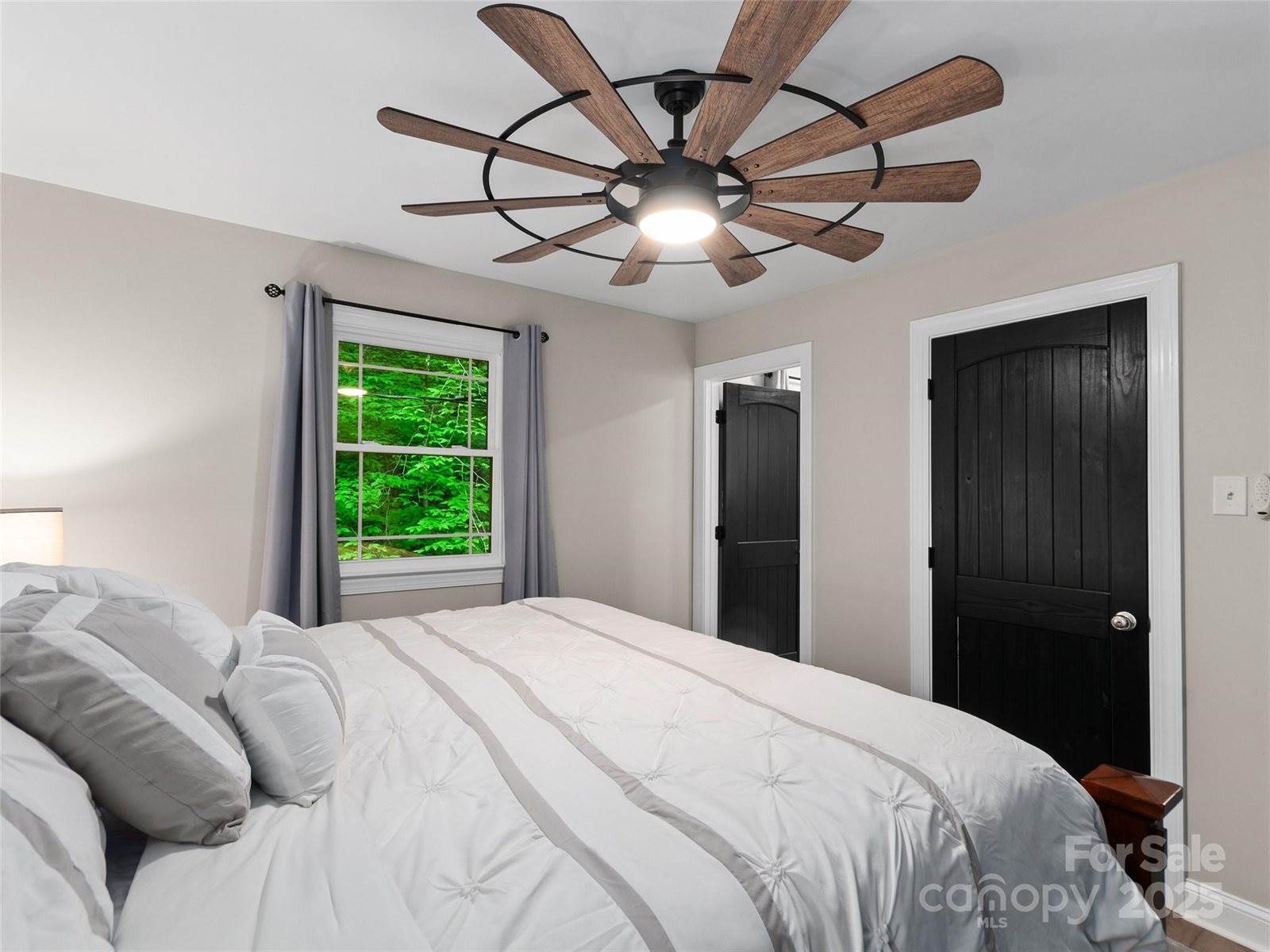 306 Mashstomp Road, Maggie Valley, NC 28751