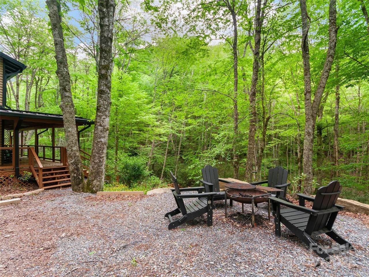 306 Mashstomp Road, Maggie Valley, NC 28751