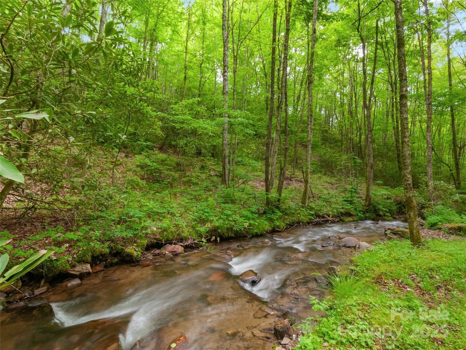 306 Mashstomp Road, Maggie Valley, NC 28751