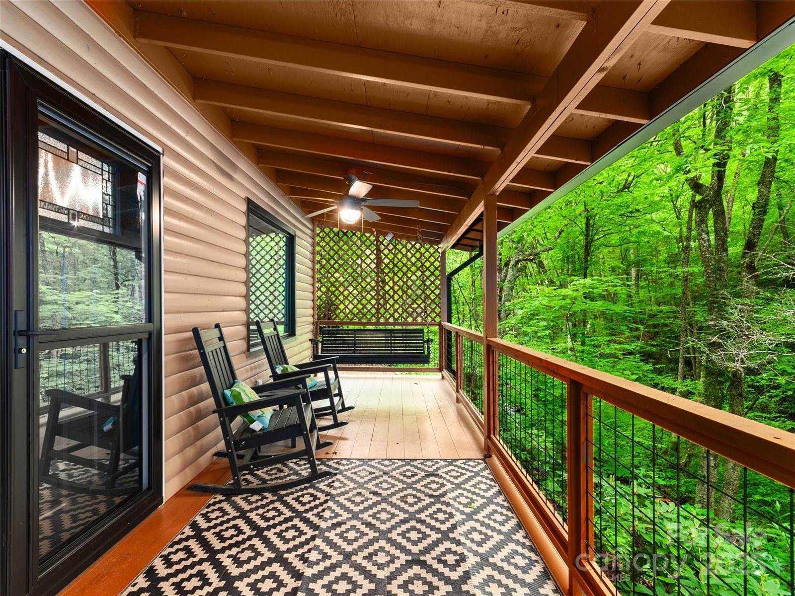 306 Mashstomp Road, Maggie Valley, NC 28751