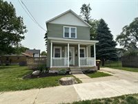 1109 South Locust Avenue, Freeport, IL 61032