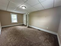 1109 South Locust Avenue, Freeport, IL 61032