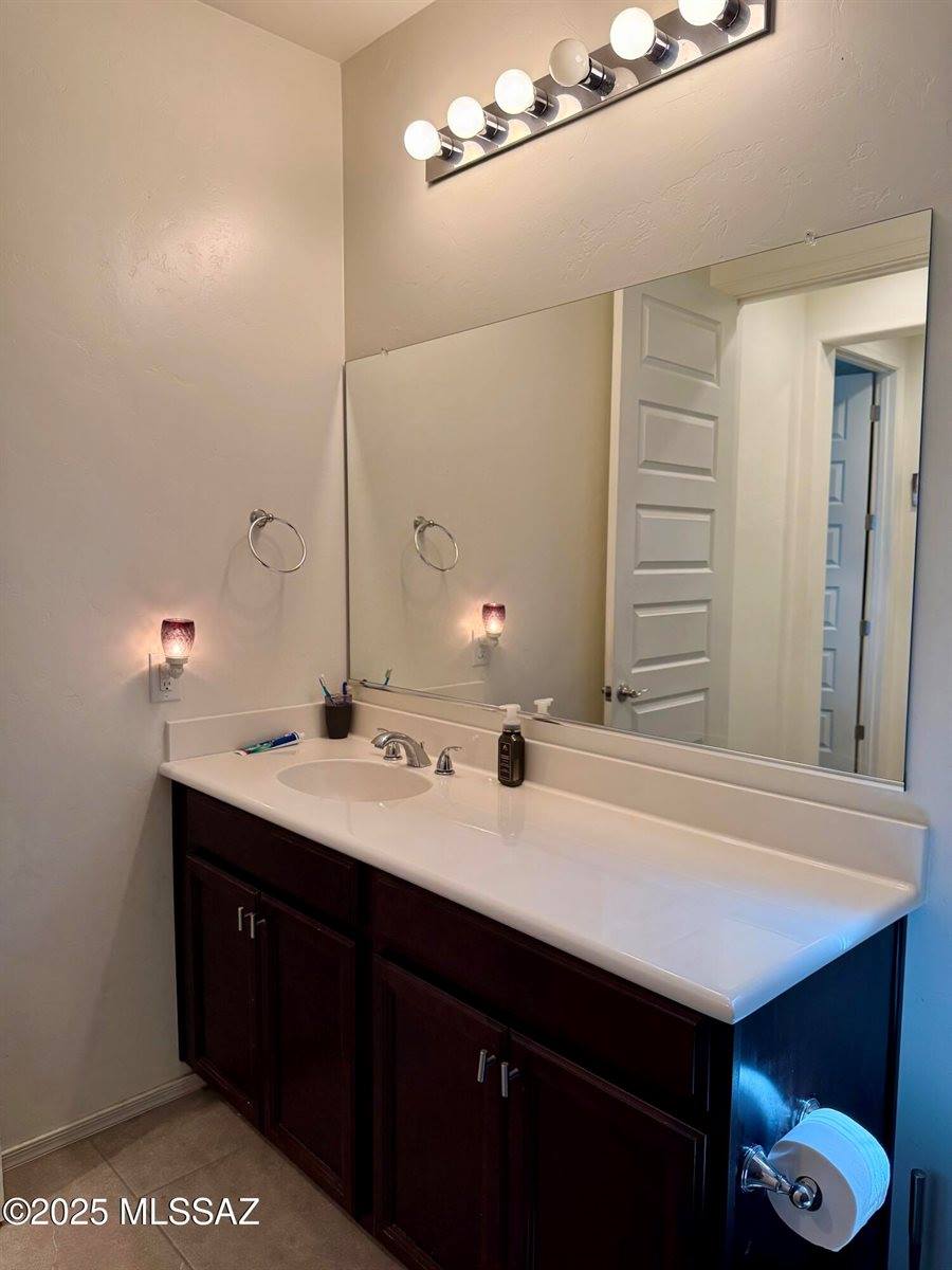 16038 South Camino Casal, Sahuarita, AZ 85629