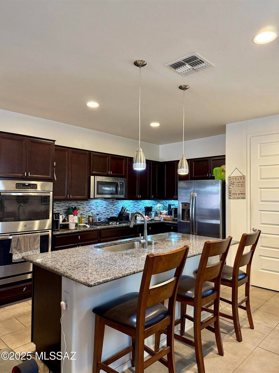 16038 South Camino Casal, Sahuarita, AZ 85629