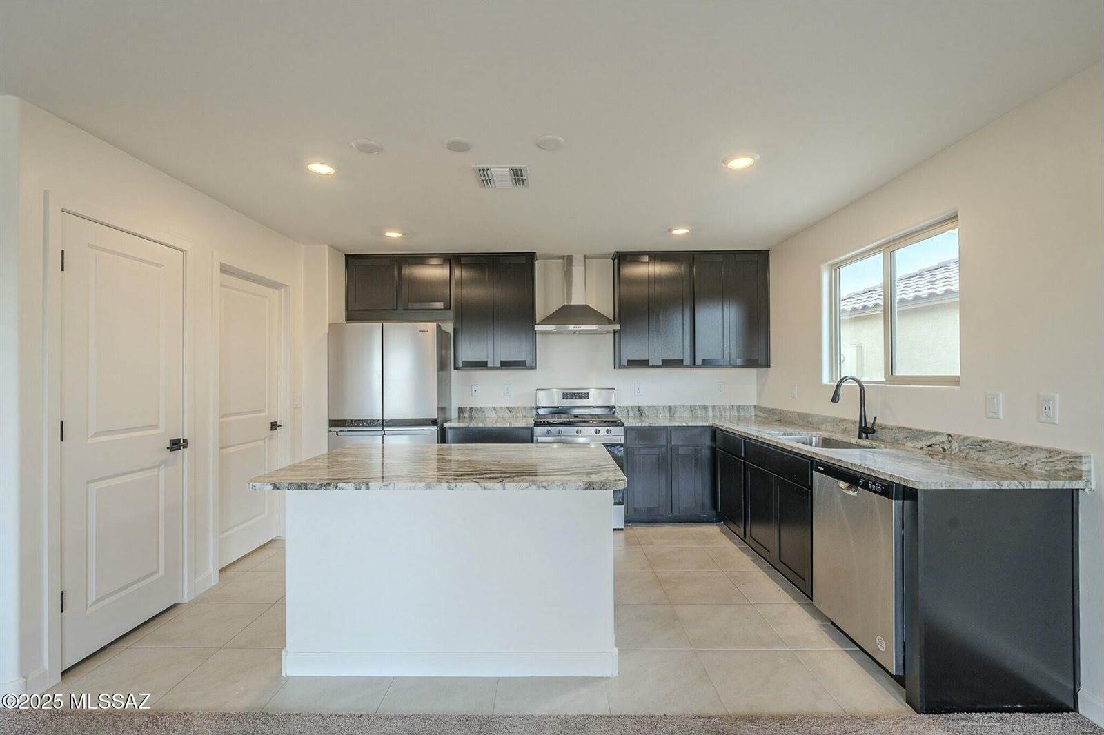 6575 West Camino Pizarro, Tucson, AZ 85757